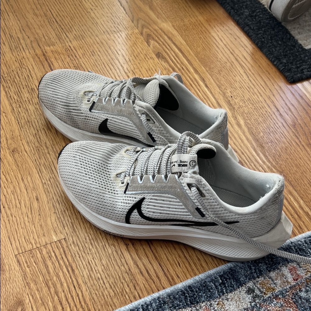Nike white Gray Athletic Shoes